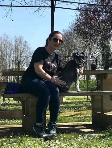 Amanda & Ernie just finishing a picnic lunch in France, on their journey from Cronton in Merseyside, UK to their new home in Casares Costa in the south of Spain.